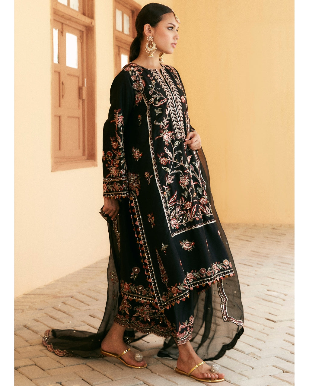 Black Embroidered Kurta Set