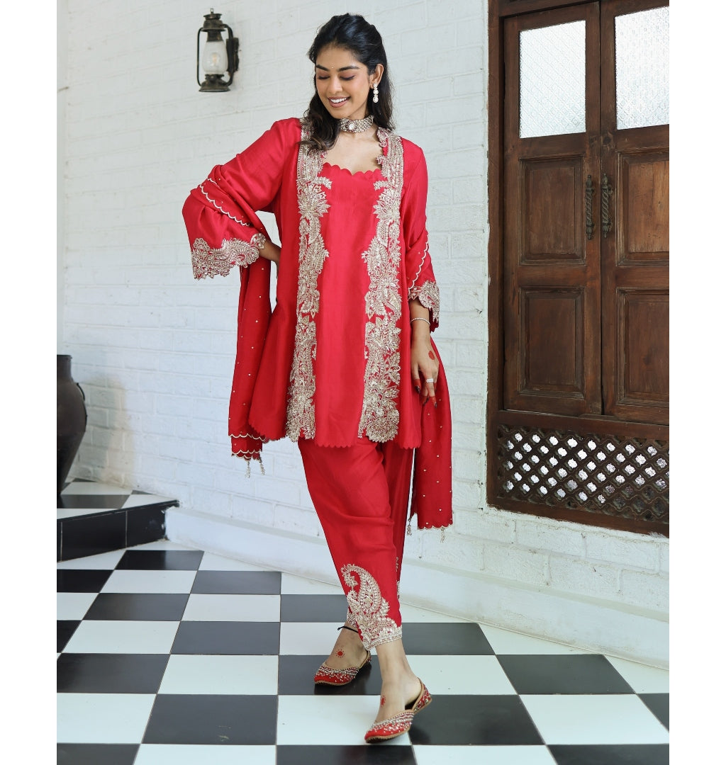 Adhira Kurta Set