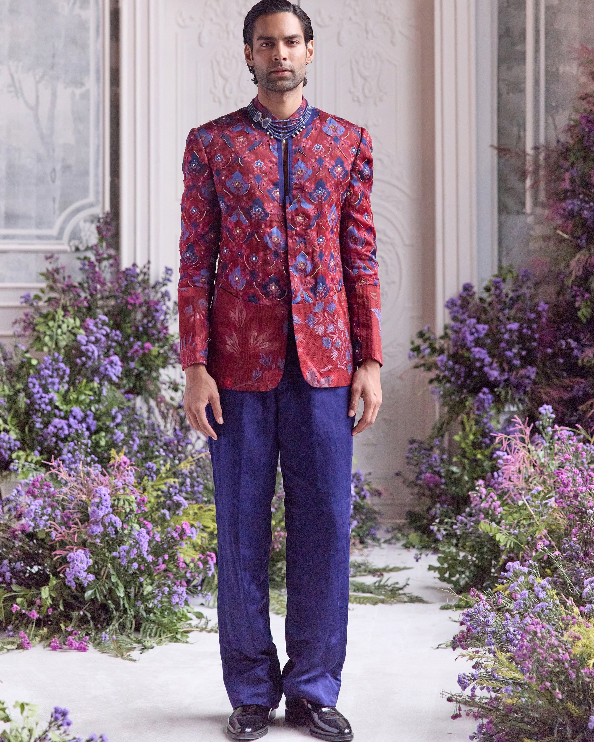 Ismail Bandhgala Set