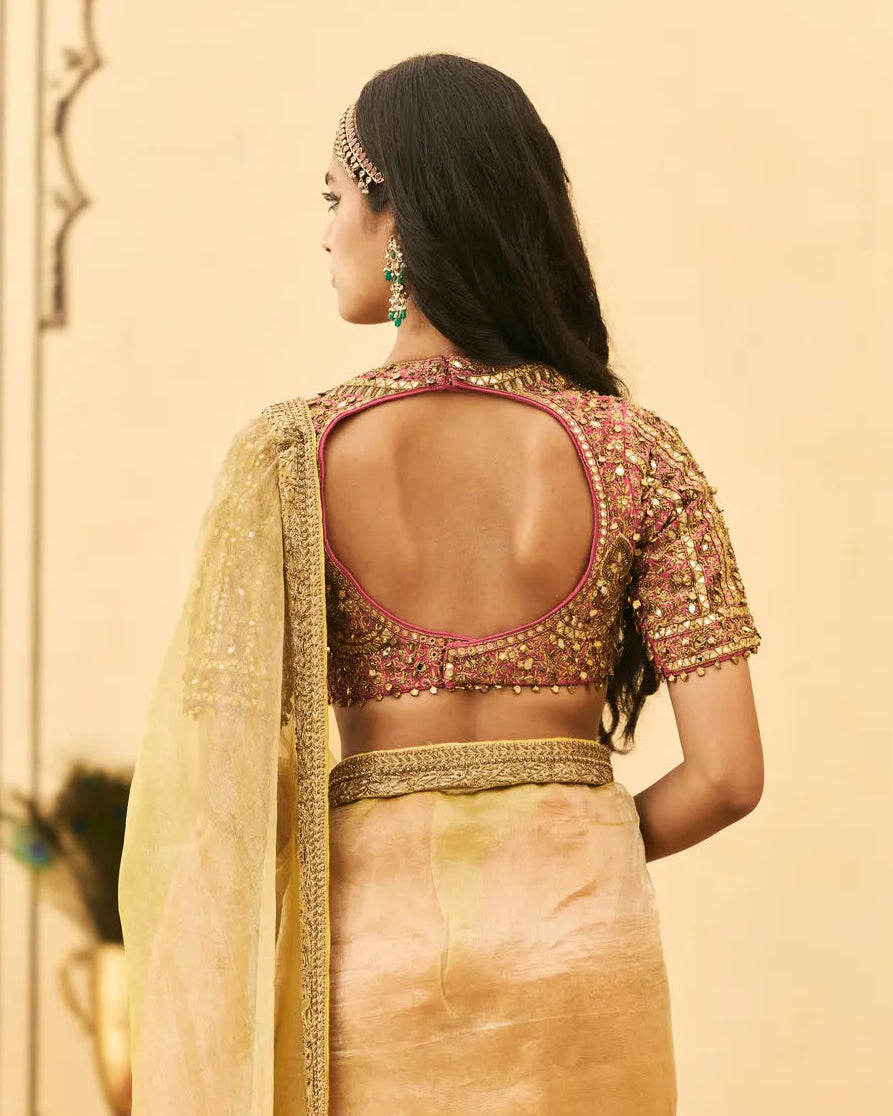 Peela-Gulabi Yellow Pink Sari Set