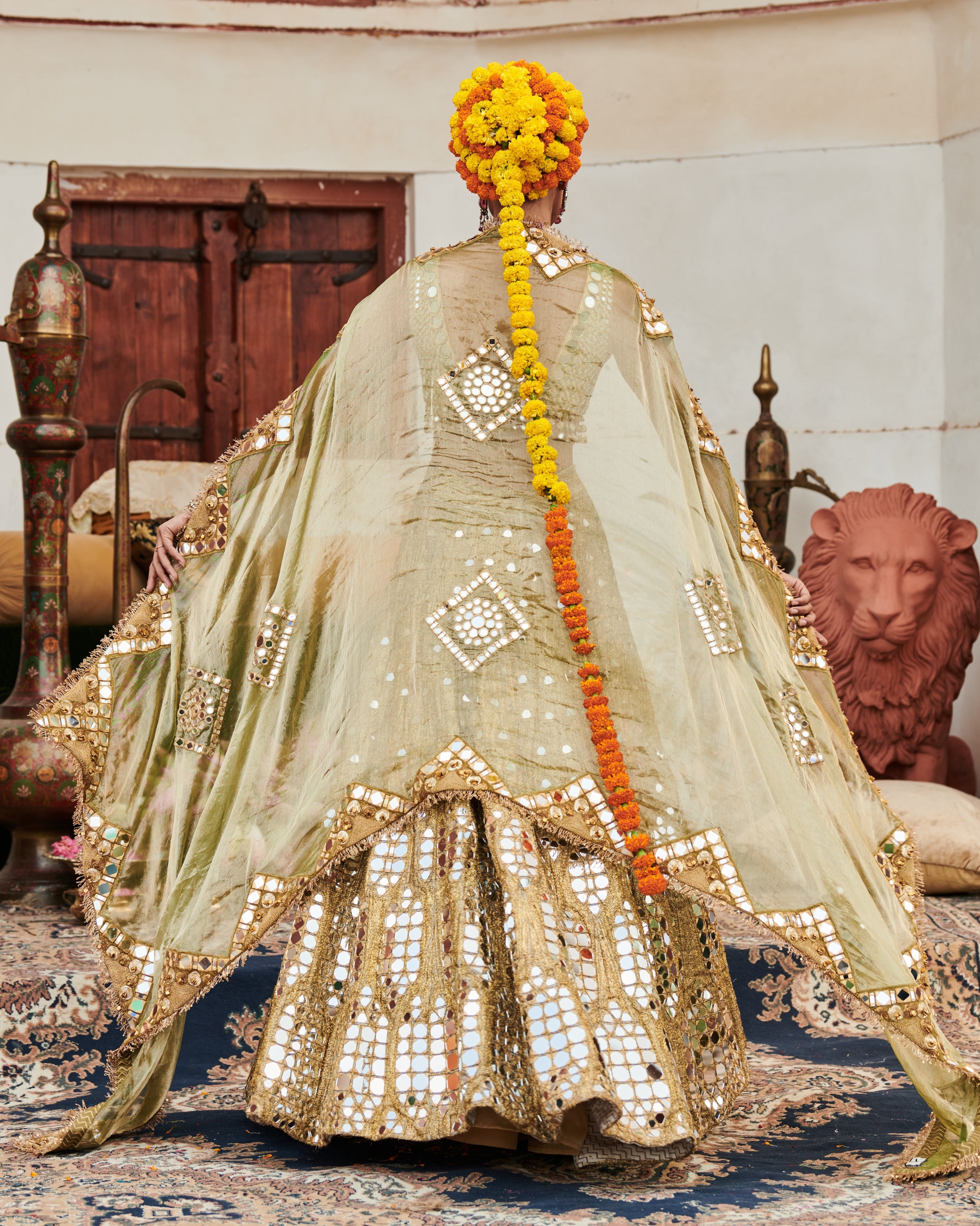 Chand Aayna Lehenga Set