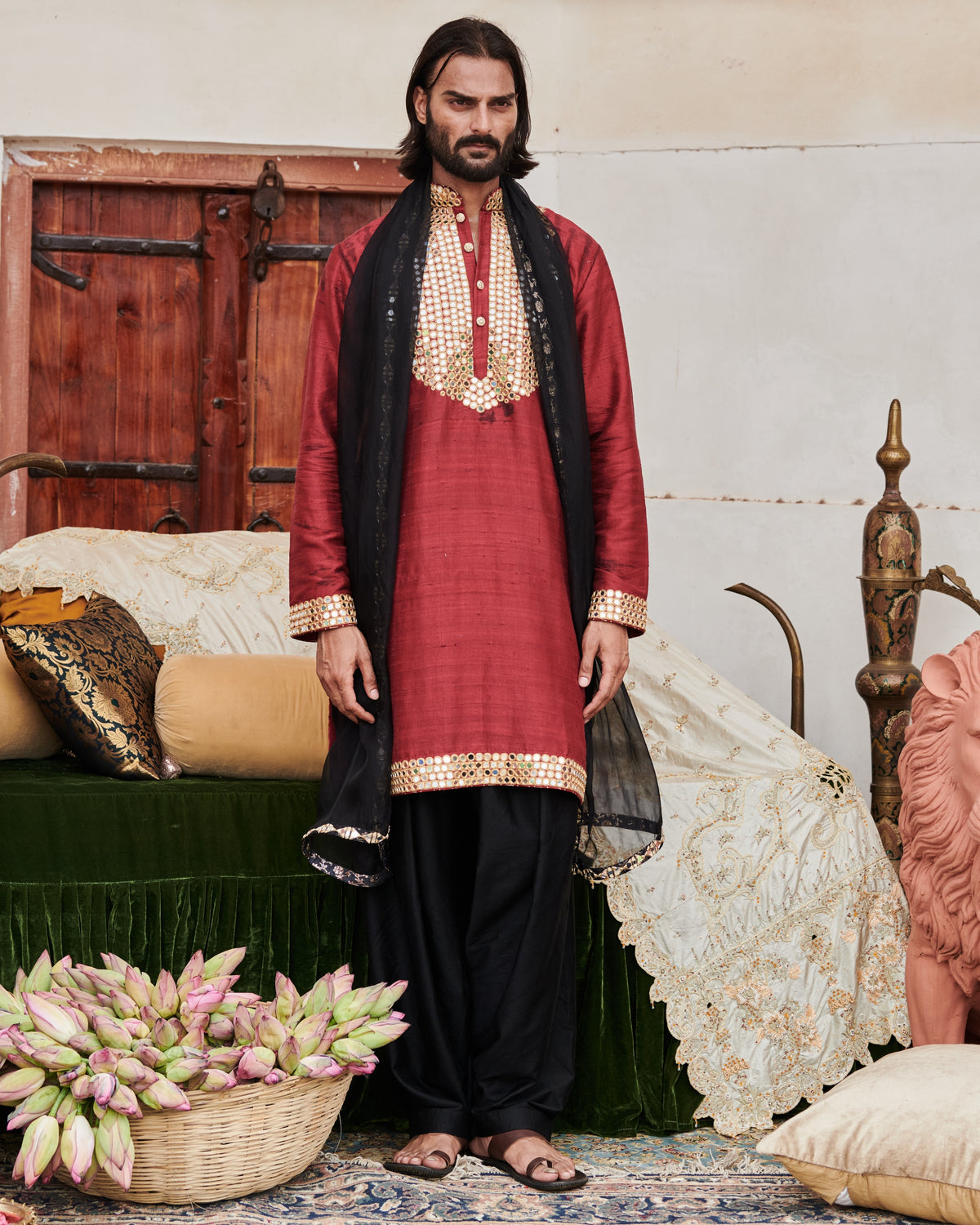 Naqsh Kurta Set