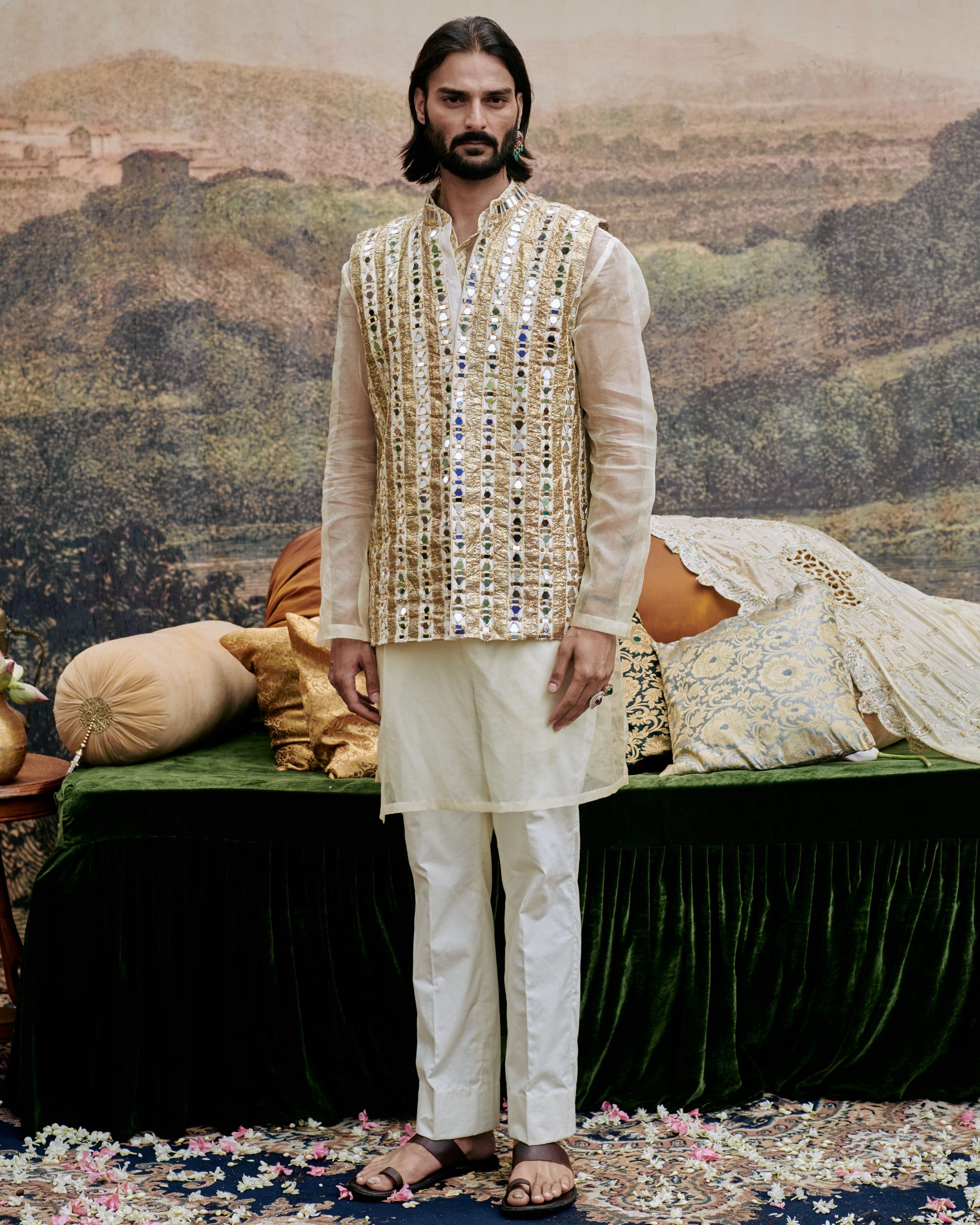 Falak Kurta Set