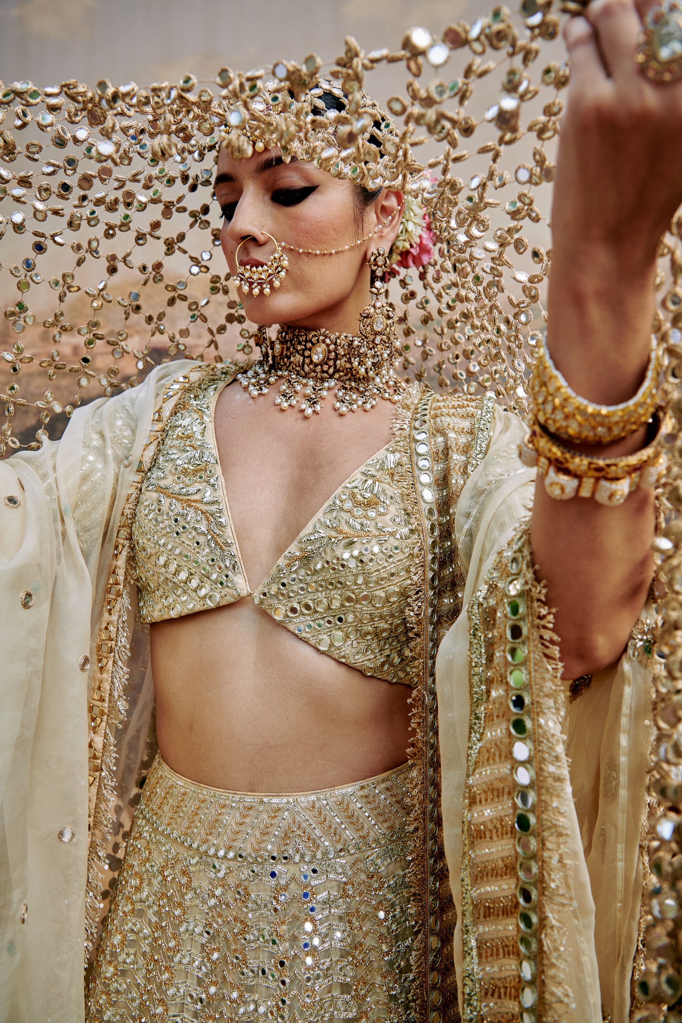 Shvet Afsana Lehenga Set