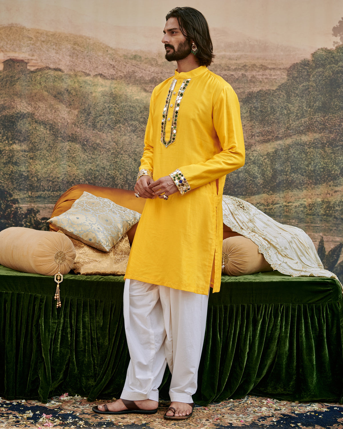 Khayalat-e Kurta Set