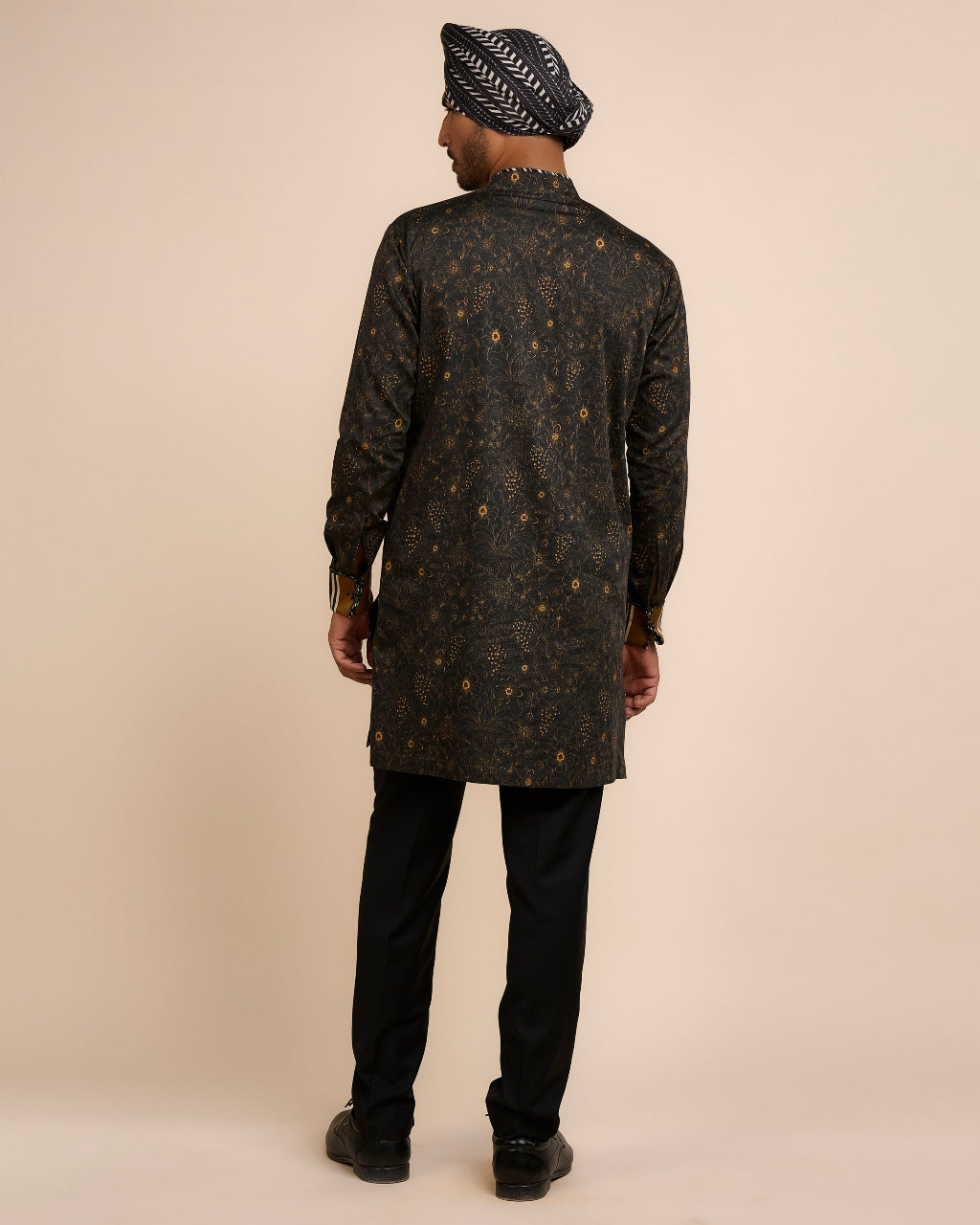Noir Floral Printed Kurta Set