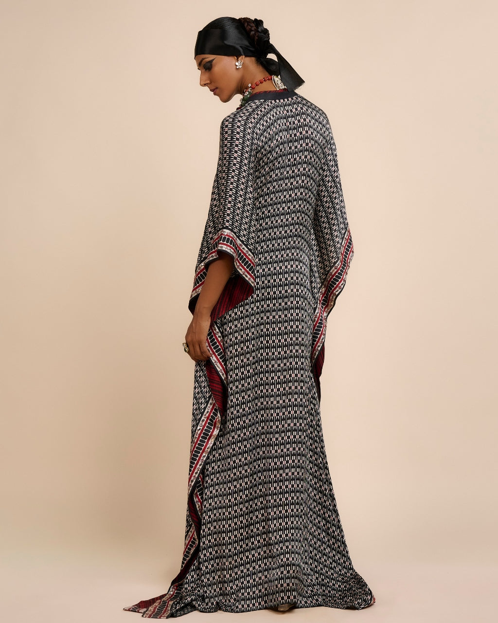 Noir - Ivory Kaftan