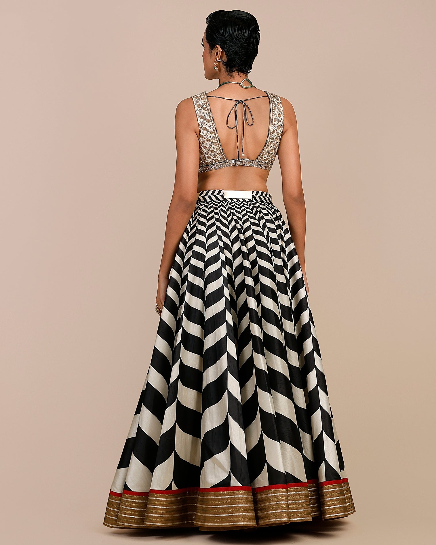 Crème Ivory Chevron Skirt Set