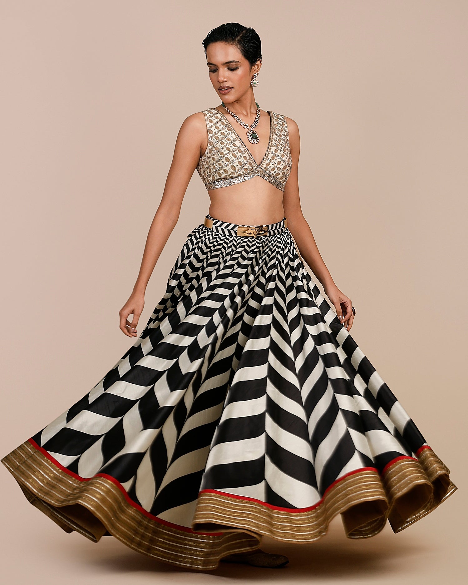 Crème Ivory Chevron Skirt Set