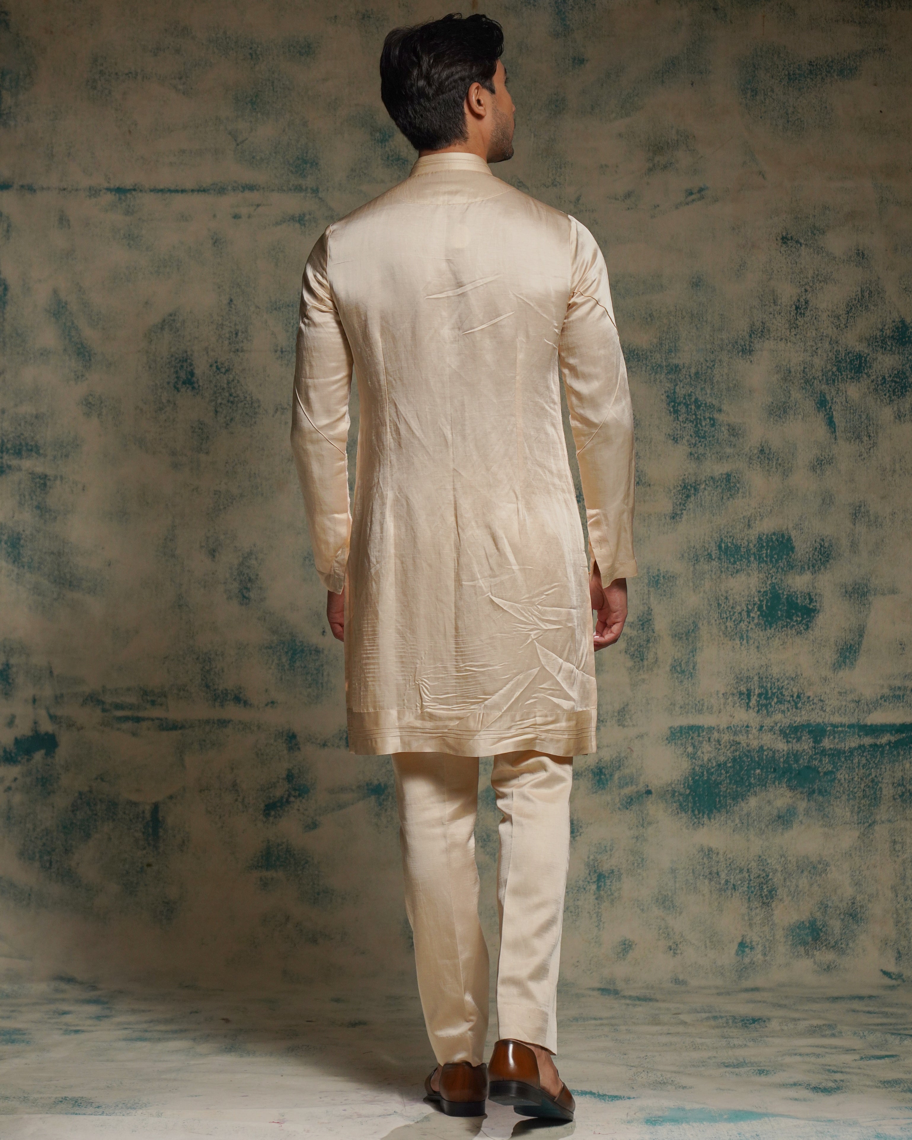 Buttercream Long Kurta
Set With Drape