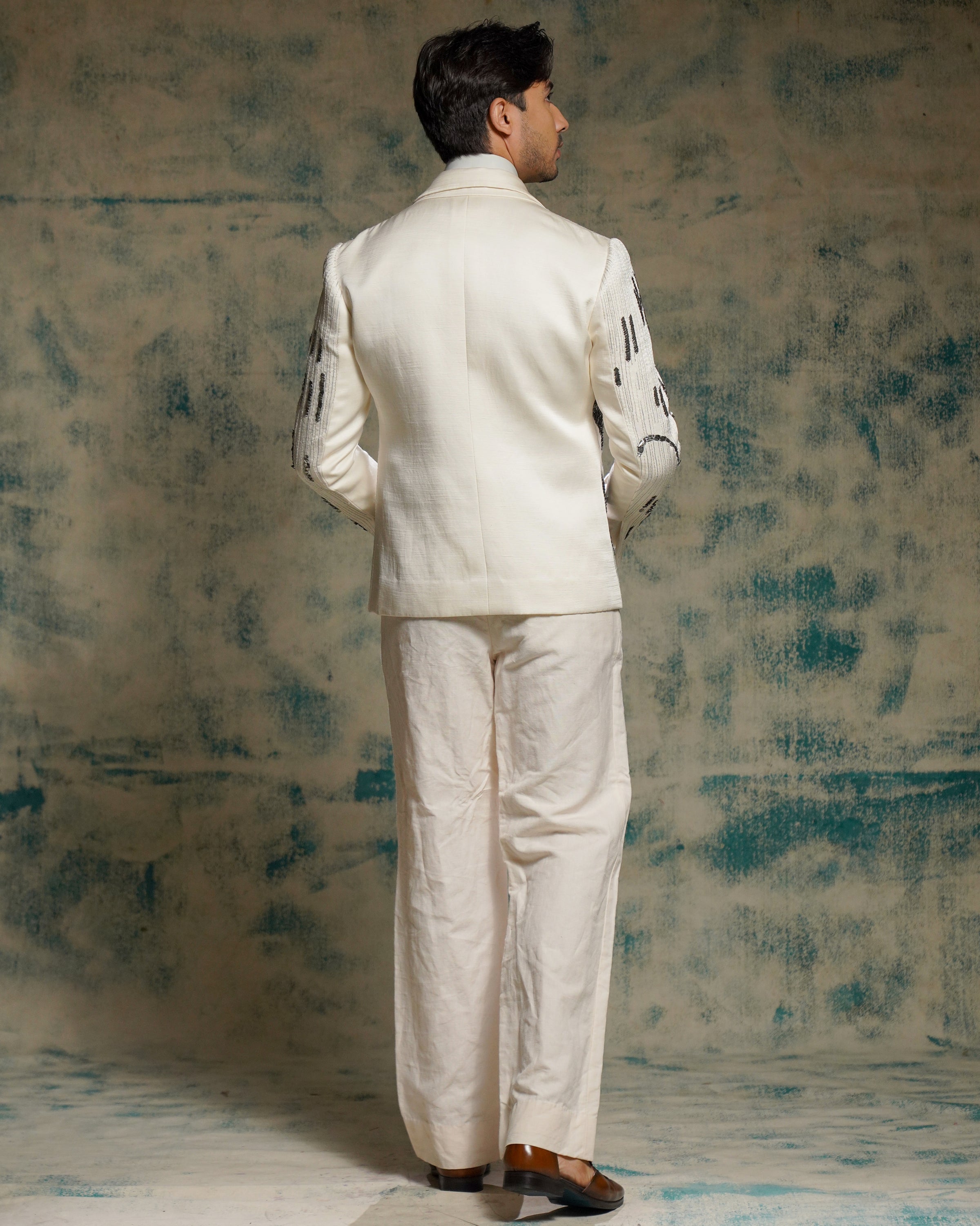 Tusk Nandi Embriodered Blazer Set