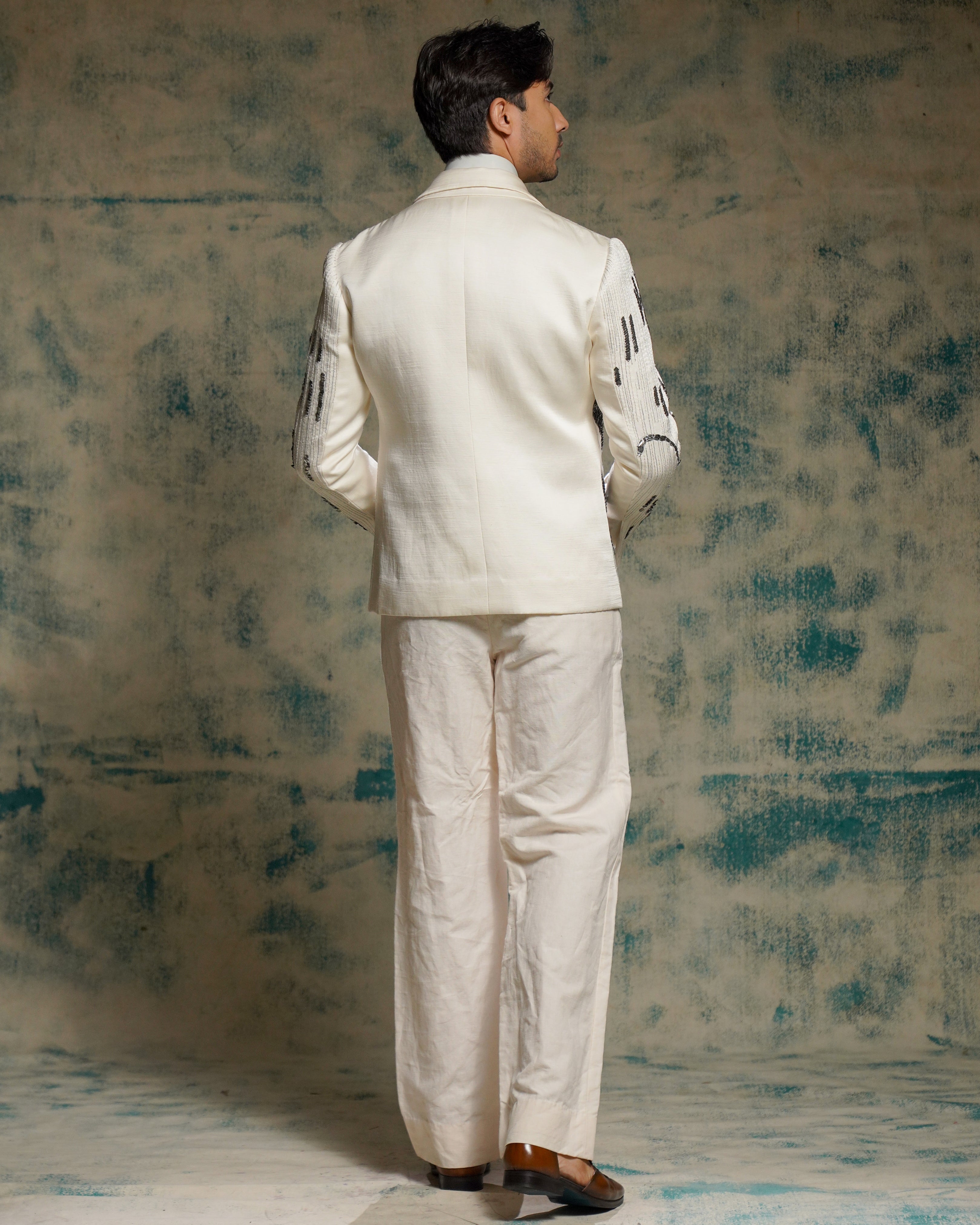 Tusk Nandi Embriodered Blazer Set