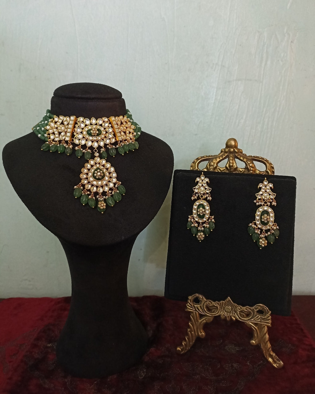 Emerald Pearl Kundan Set