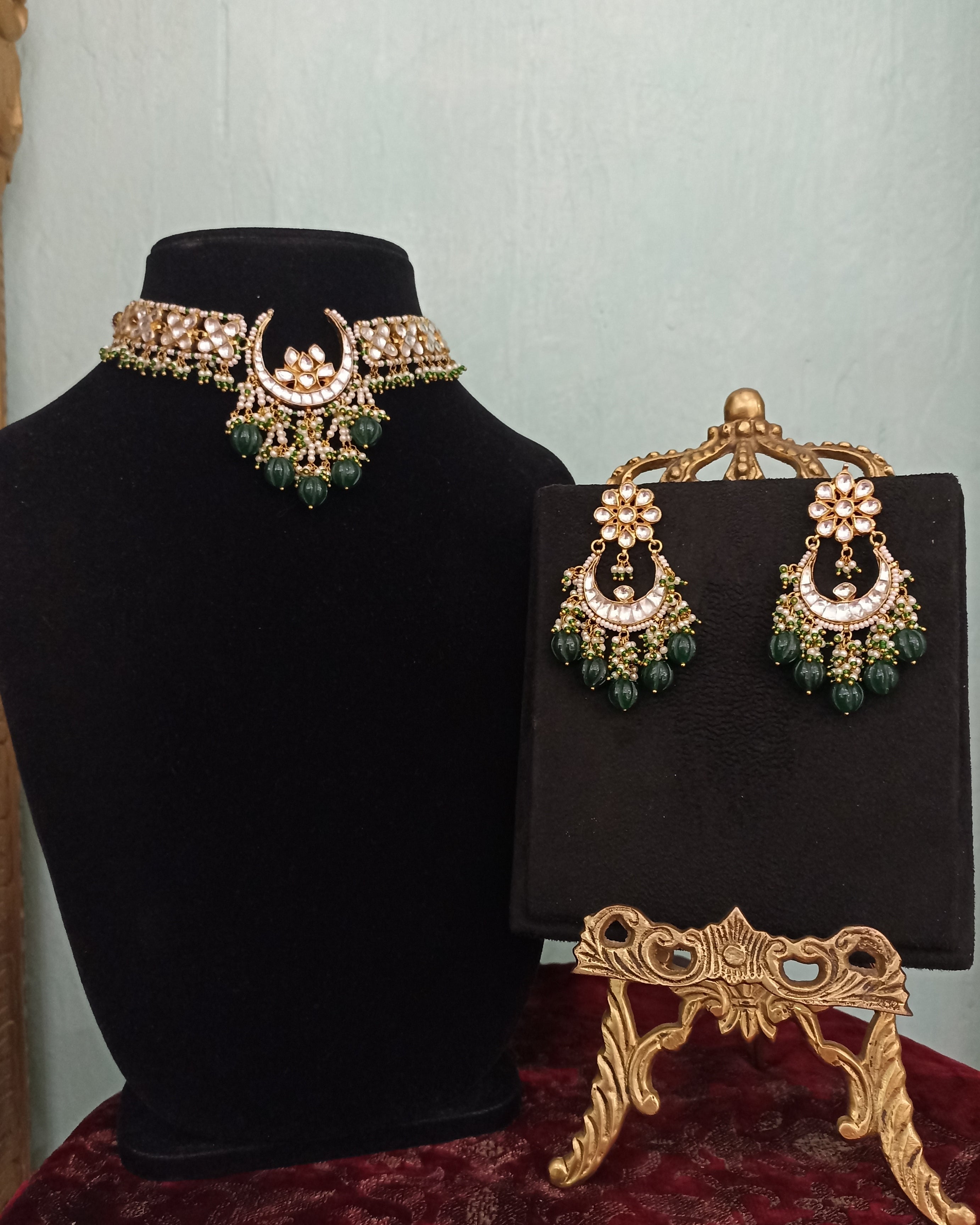The Chaand Necklace Set
