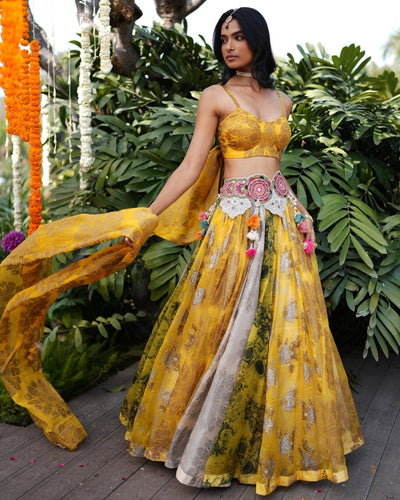 Amara Lehenga
