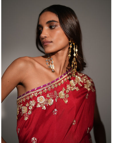 Rhea Sharara Set