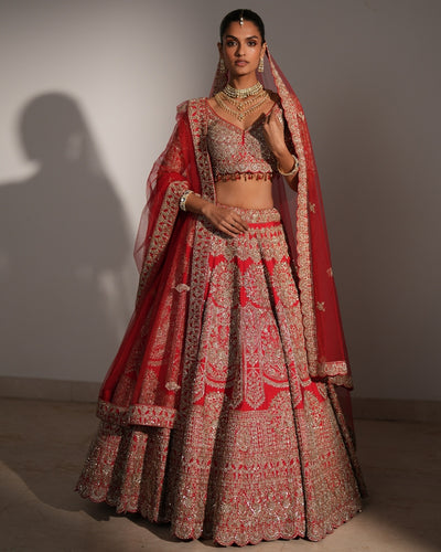 Inara Lehenga