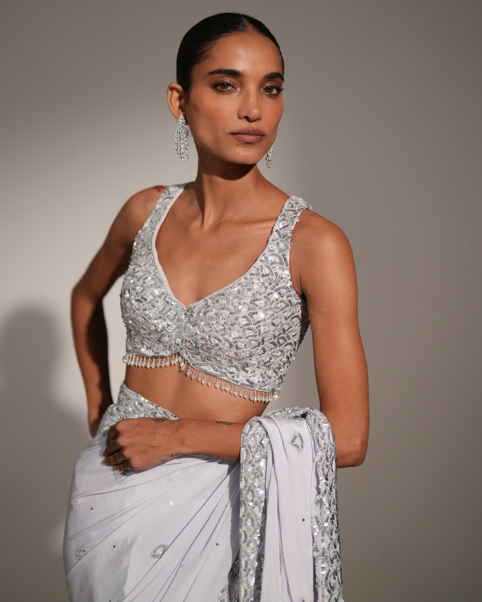 Lune Sari