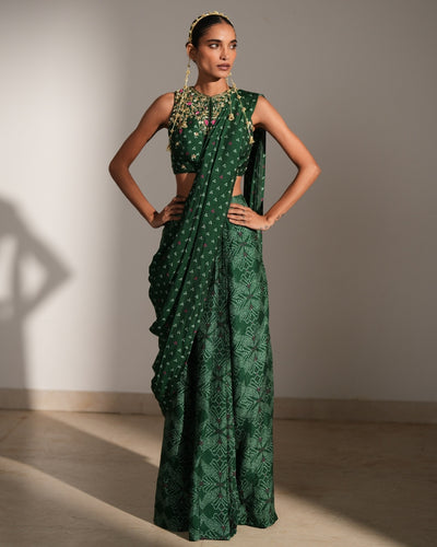 Zeen Sari