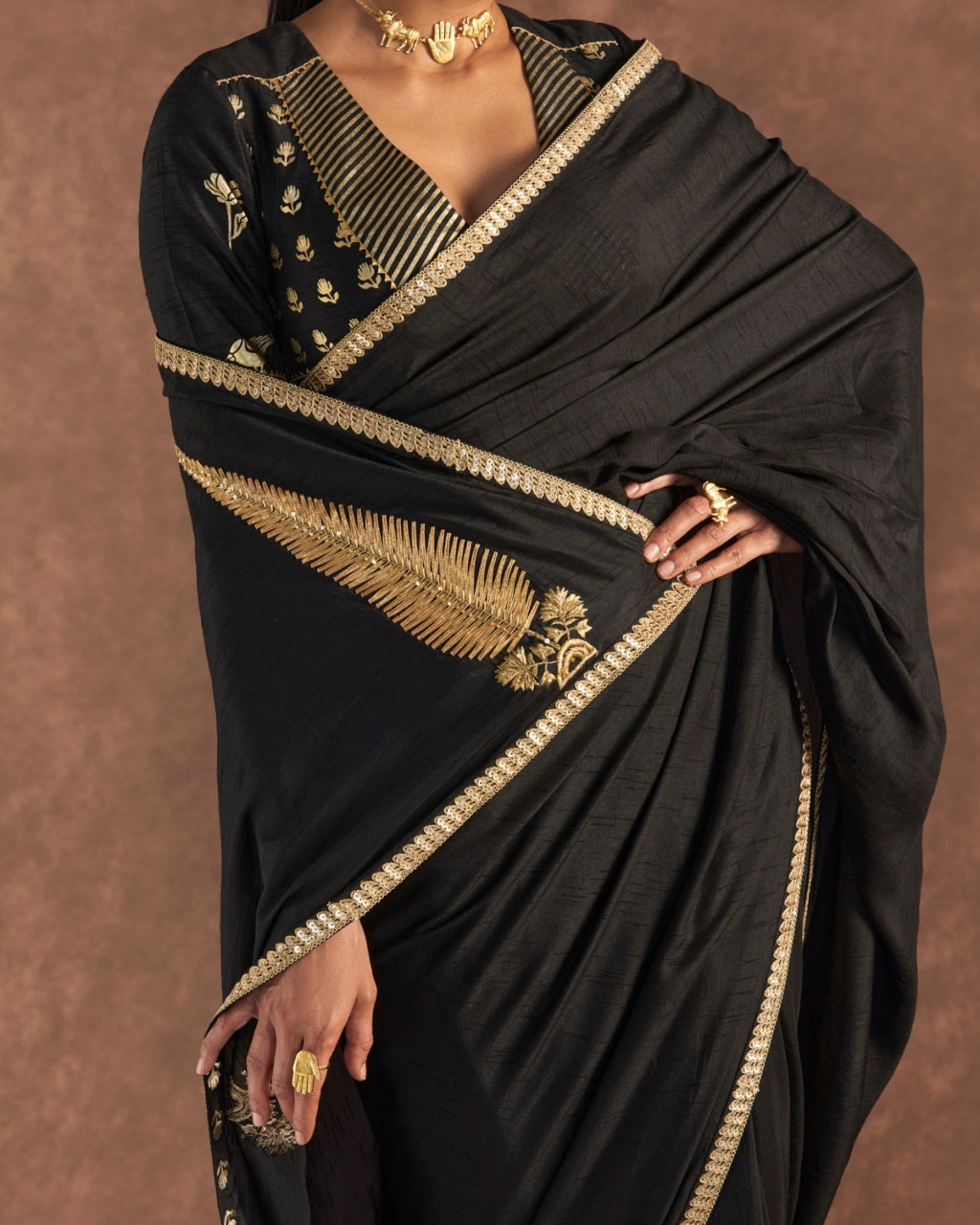 Black 'Paan-Patti' Sari