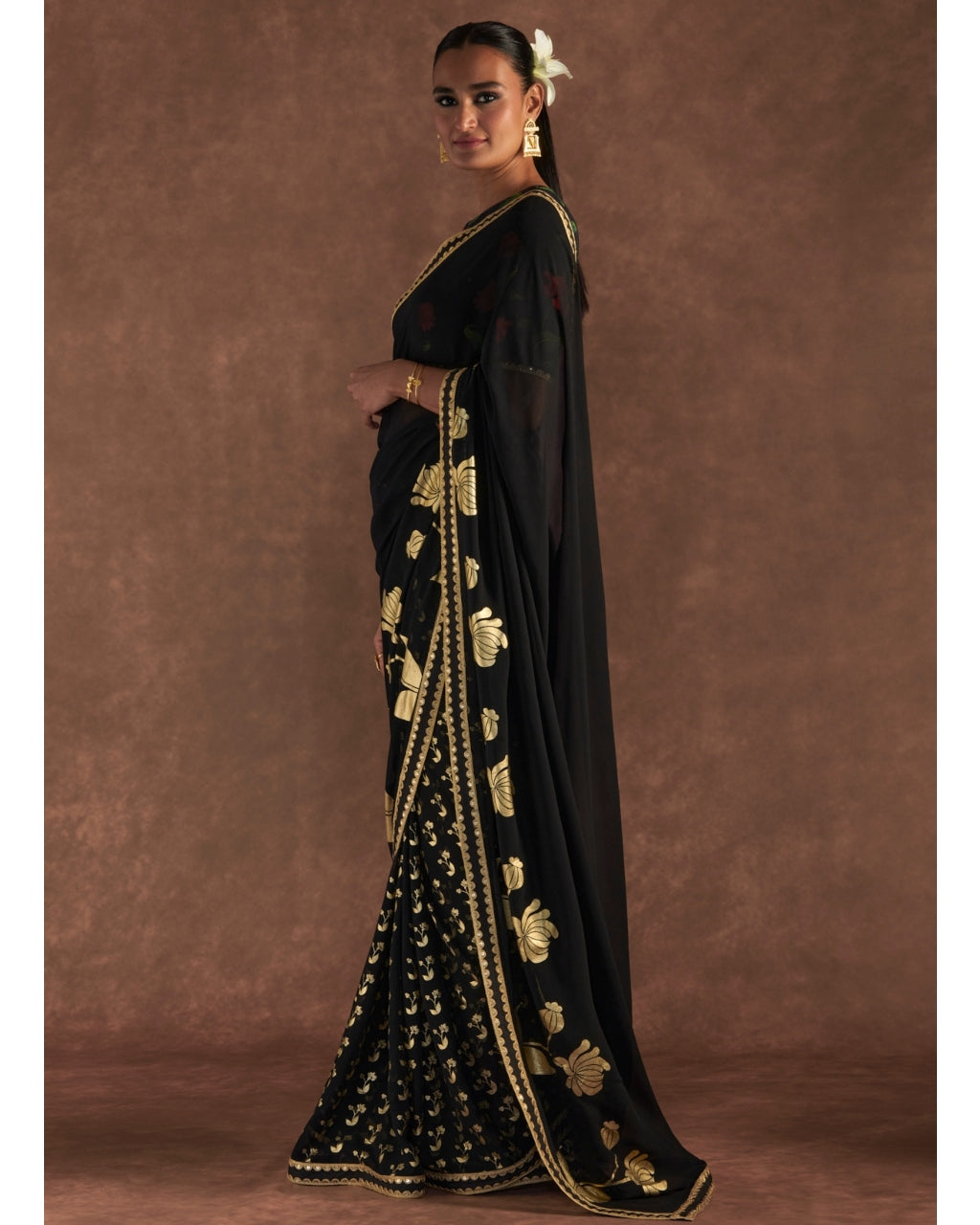 Black Springbud Sari