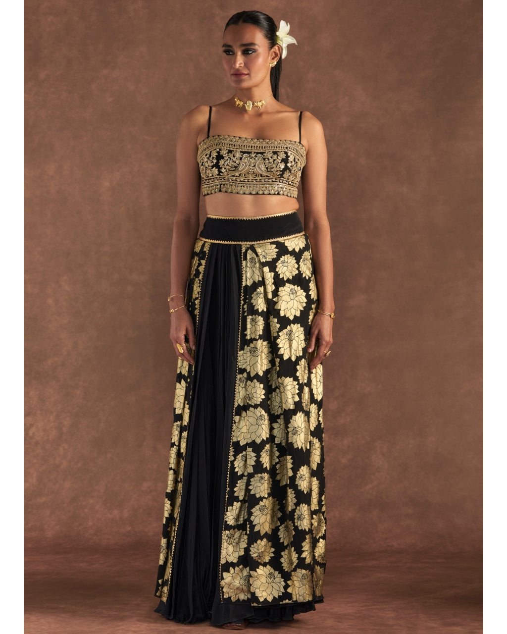 Royal Black Lehenga Skirt for Wedding Wear Online #PN71 | Black and gold  lehenga, Black lehenga, Lehenga skirt