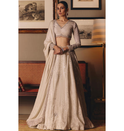 The Silver Needle Saadgi Lehenga Set