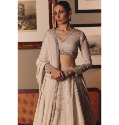 The Silver Needle Saadgi Lehenga Set