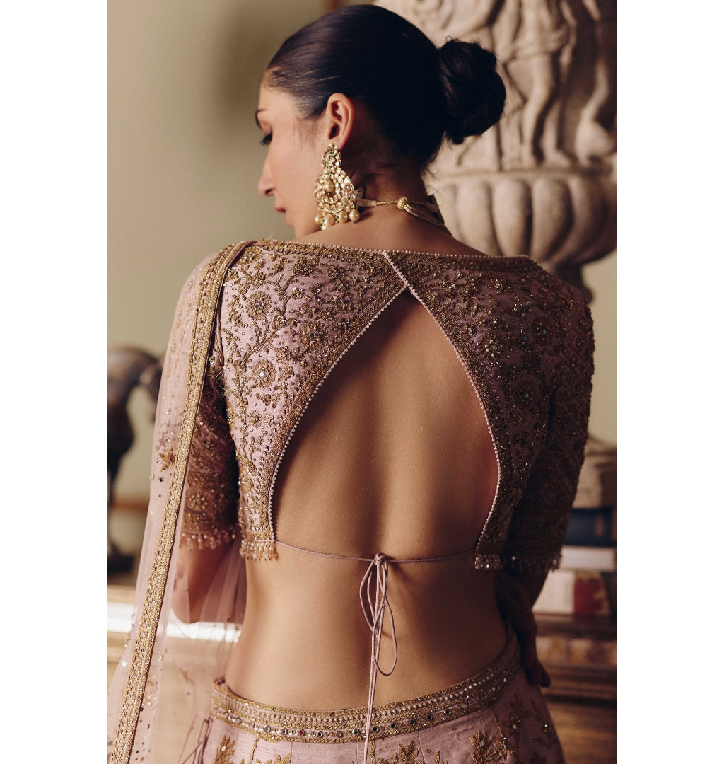The Sona Kora Gulabi Lehenga Set