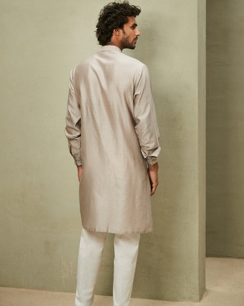 The Contemporary Classic Kurta Set