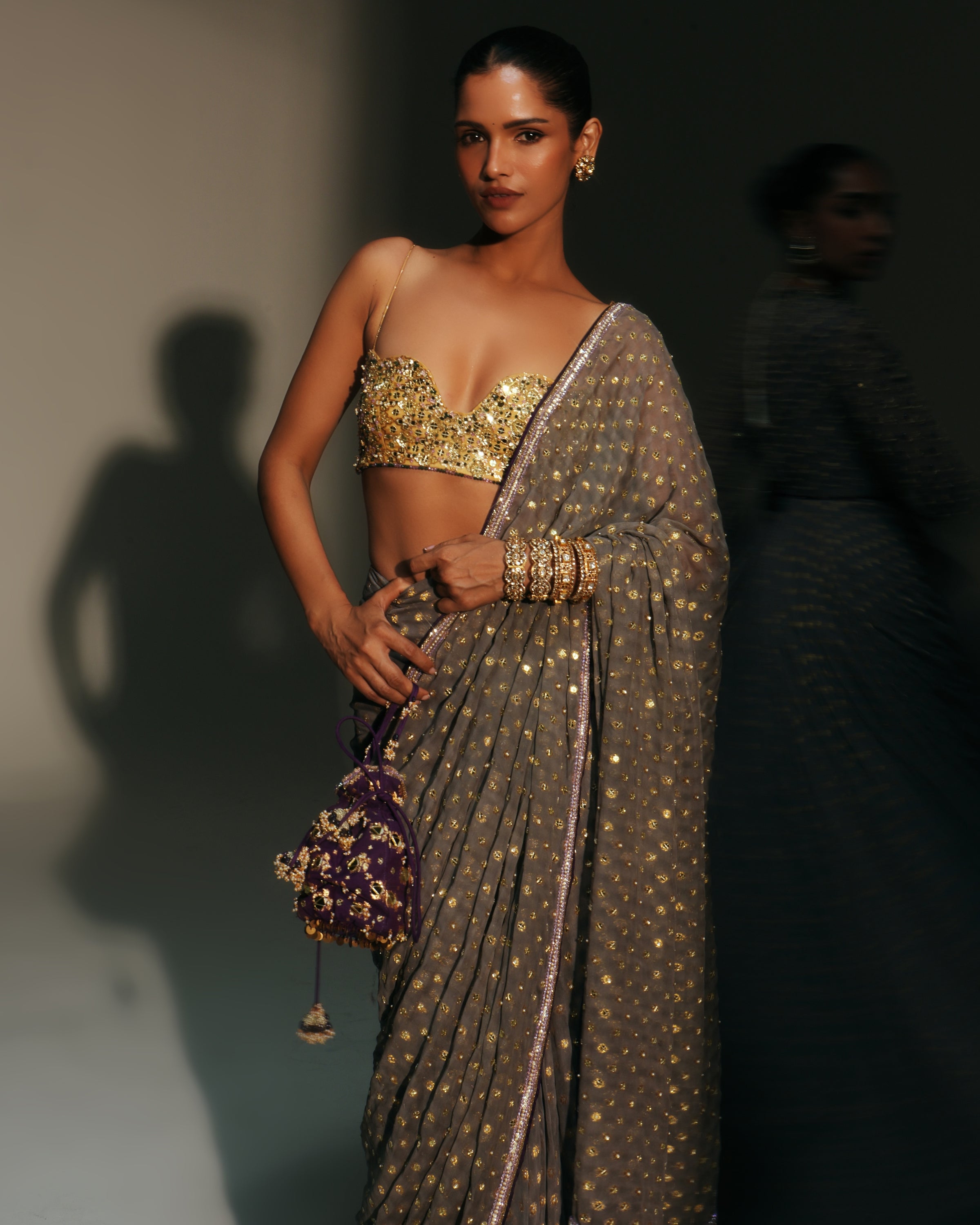 Tia Sari Set