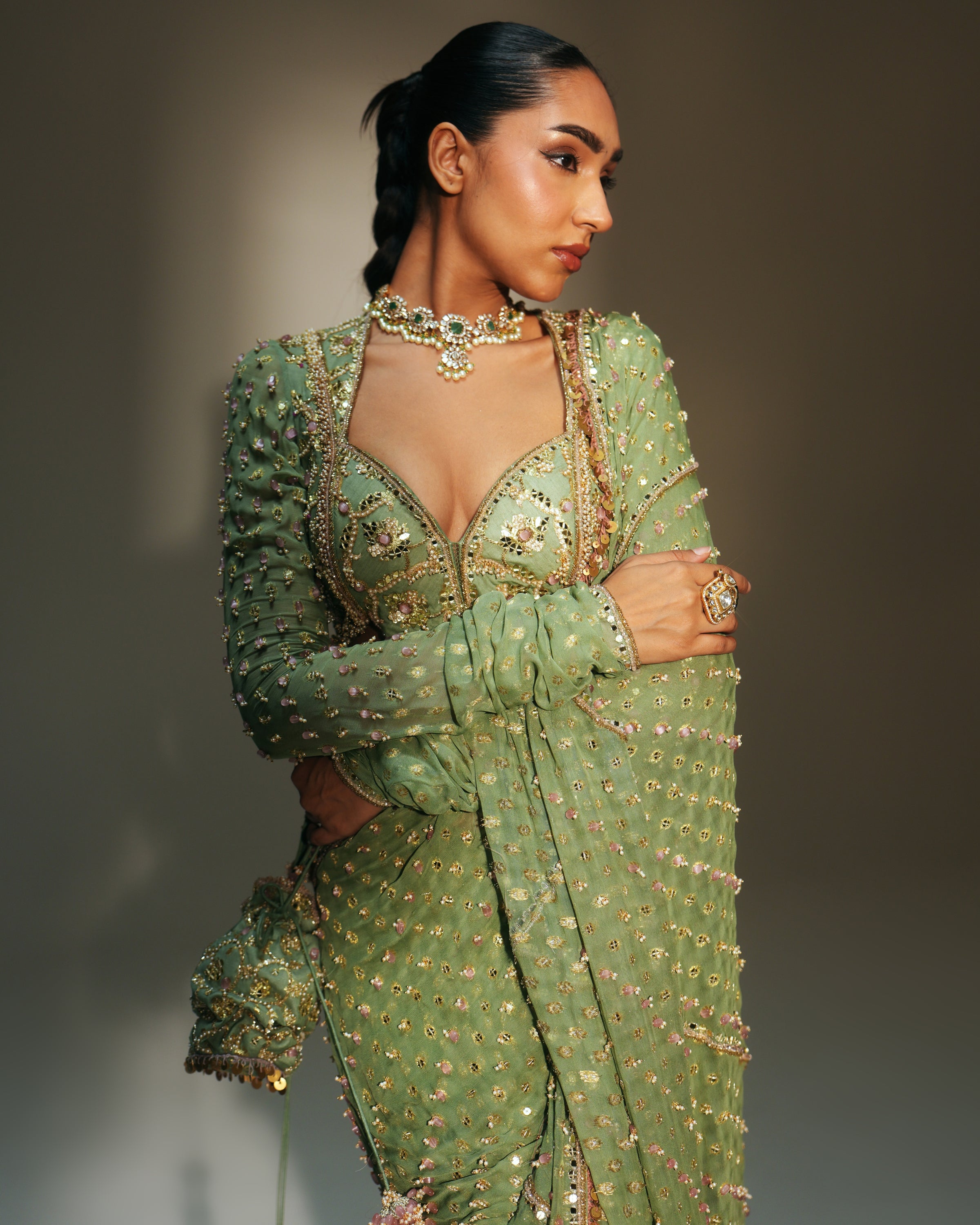 Unnati Sari Set