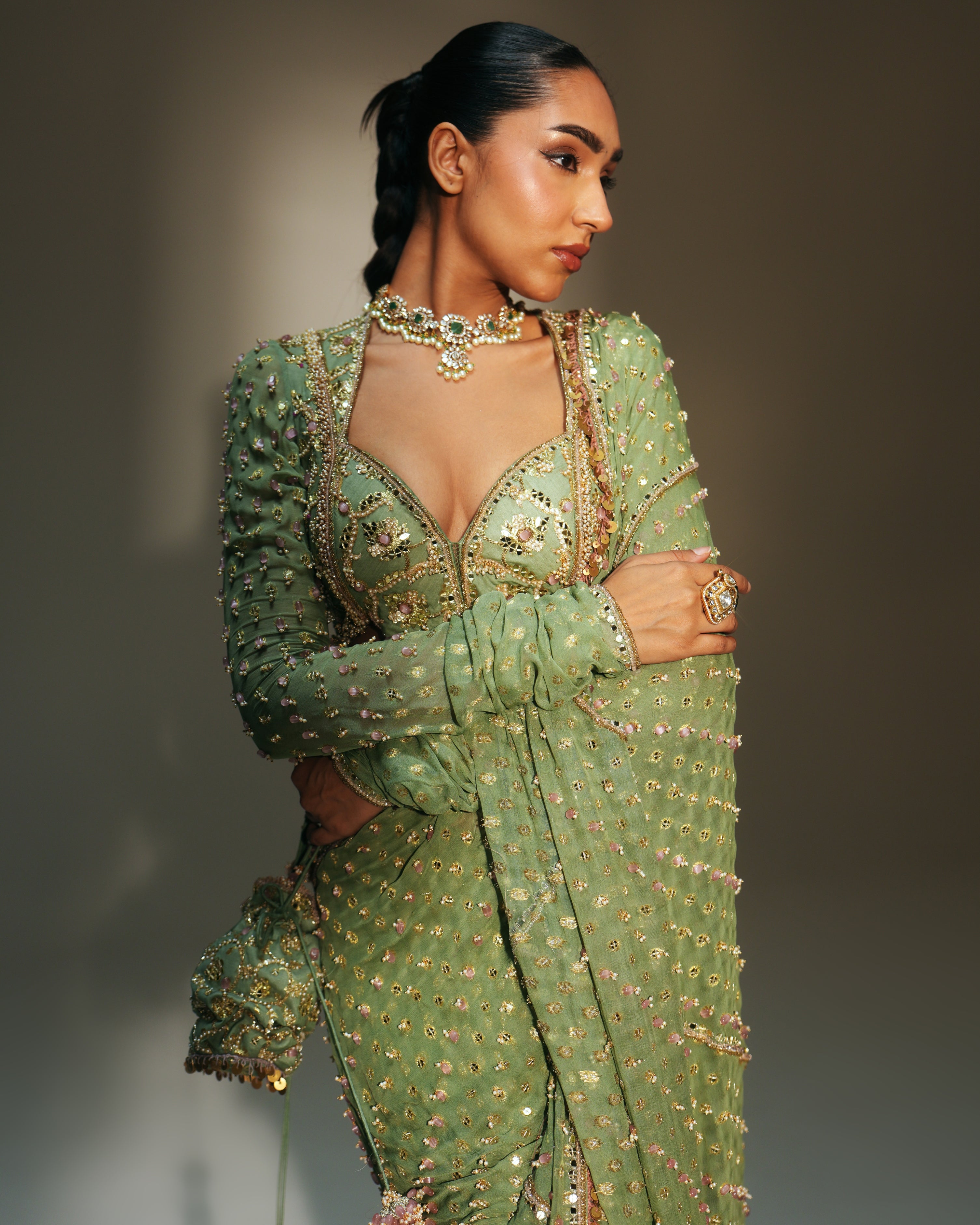Unnati Sari Set