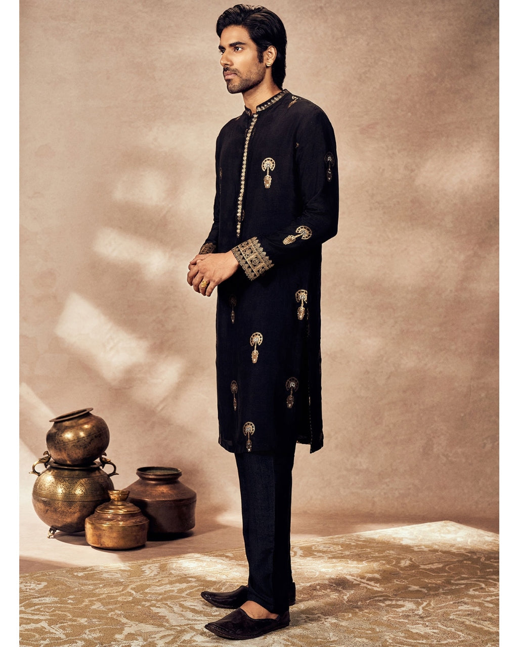 Black Traveler's Palm Jacquard Kurta