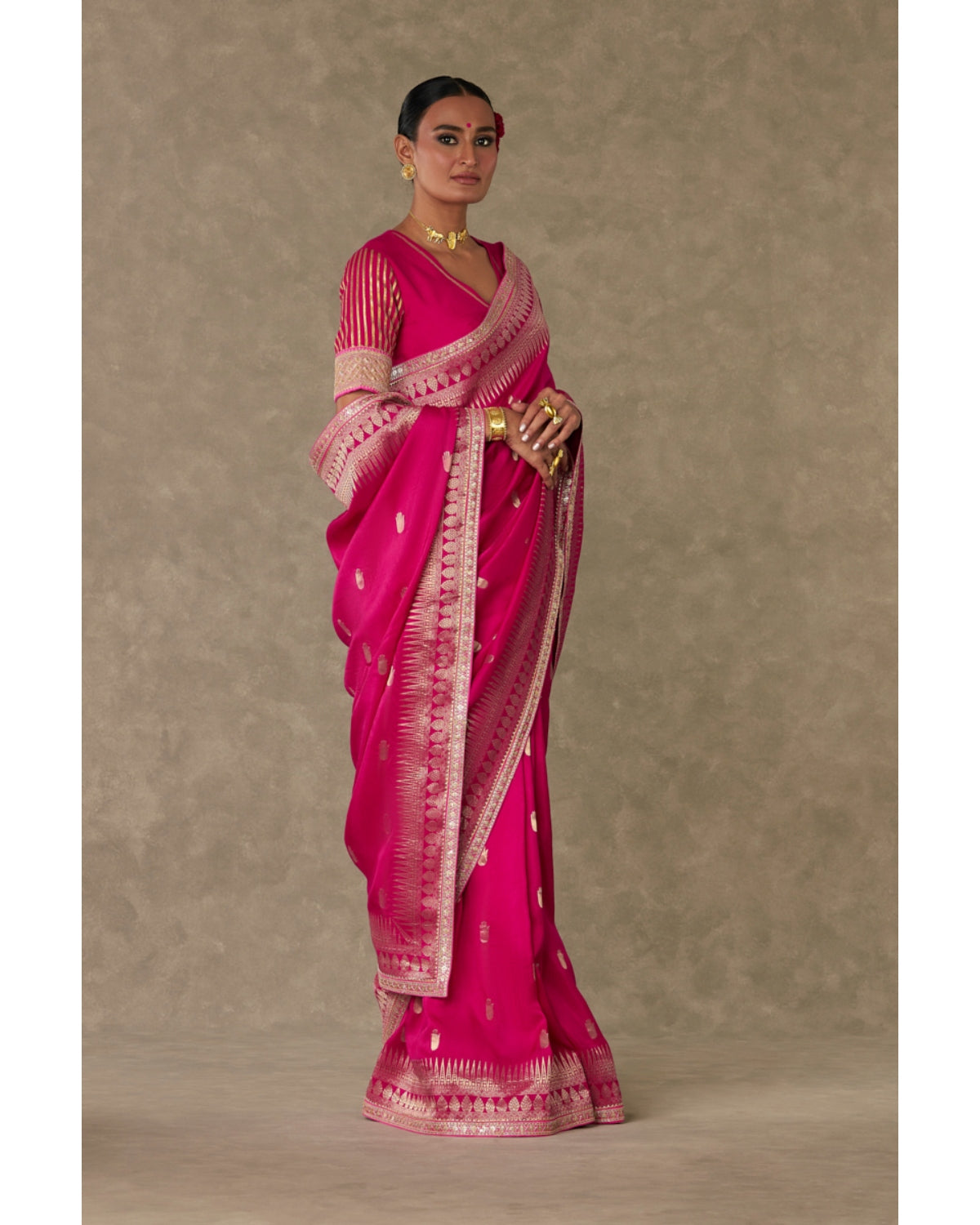 kundan haath phool | Wedding mehndi designs, Bridal mehndi designs, Dulhan  mehndi designs