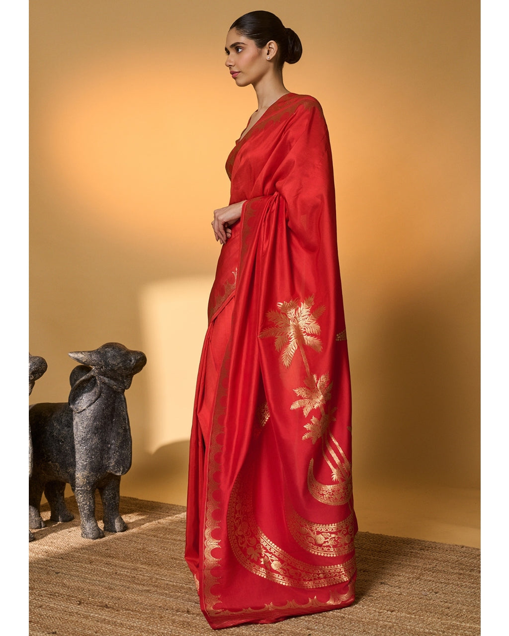 Crimson Tijila Sari