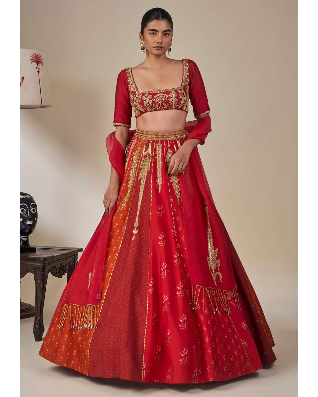 Rango Sa Jahan Lehenga In Red
