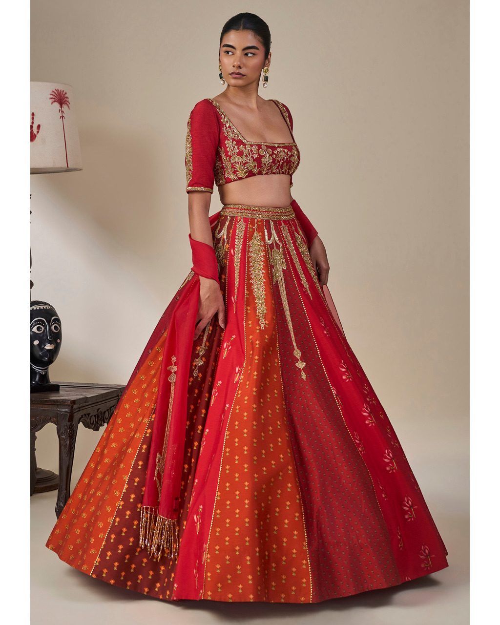 Rango Sa Jahan Lehenga In Red