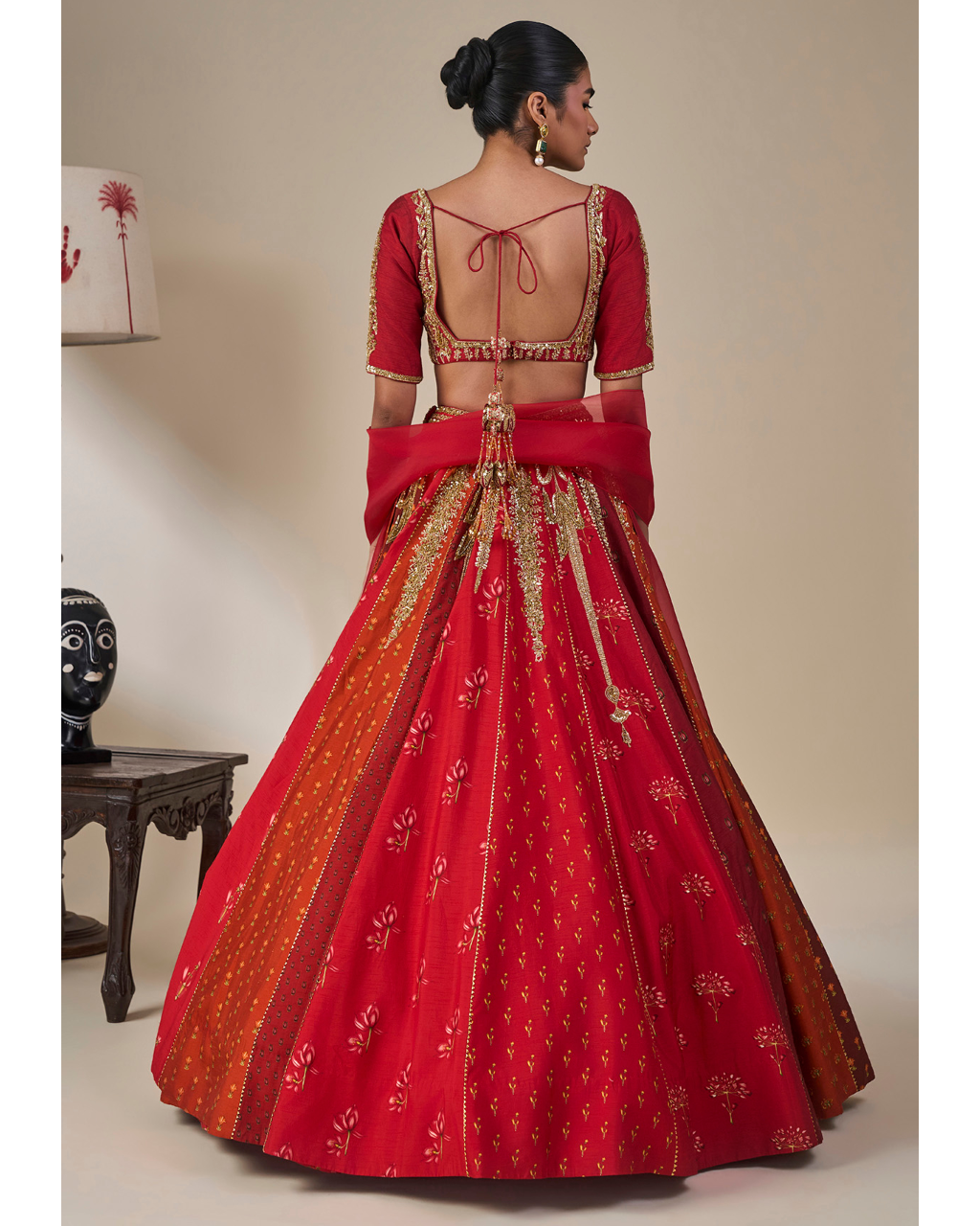 Rango Sa Jahan Lehenga In Red
