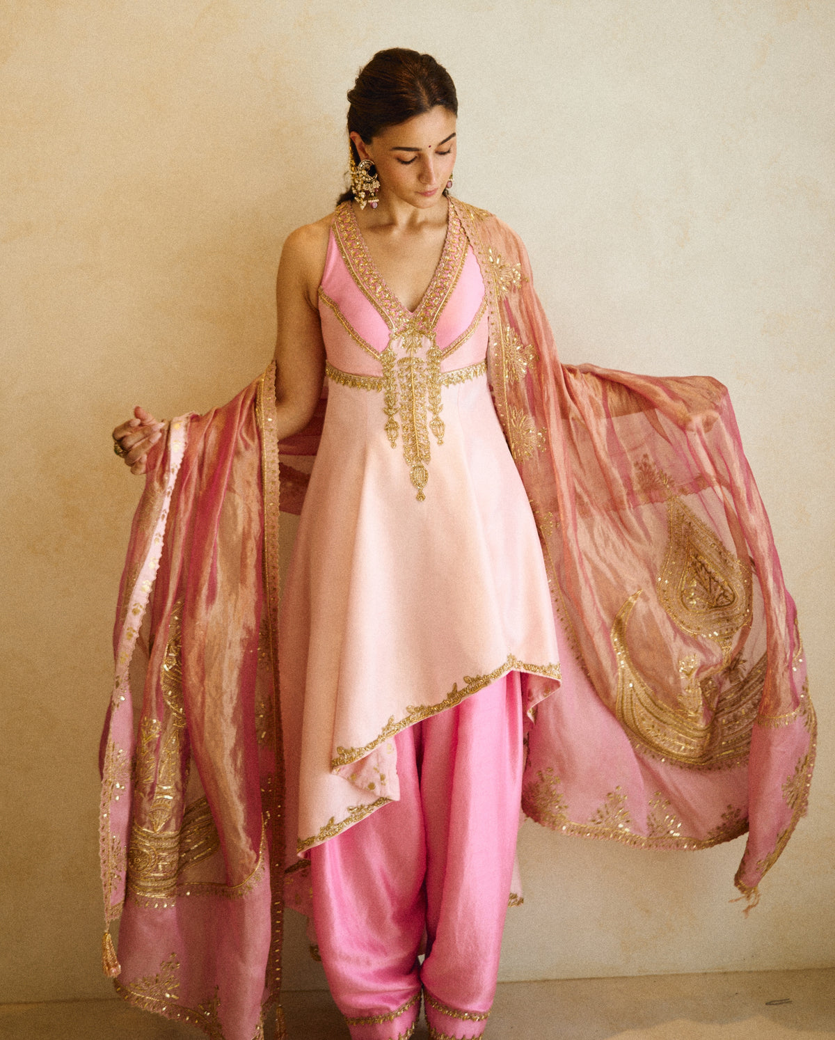Aliaa Bhatt in Chaand Gulabi Farshi Salwar Set