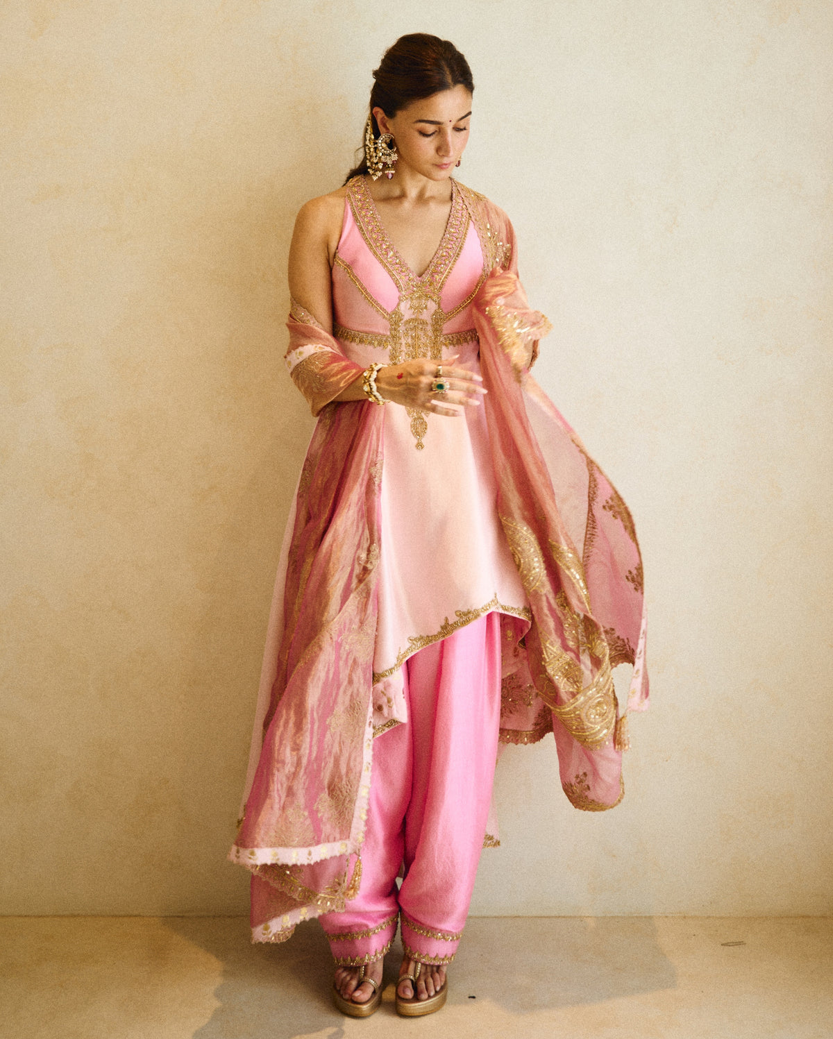 Aliaa Bhatt in Chaand Gulabi Farshi Salwar Set