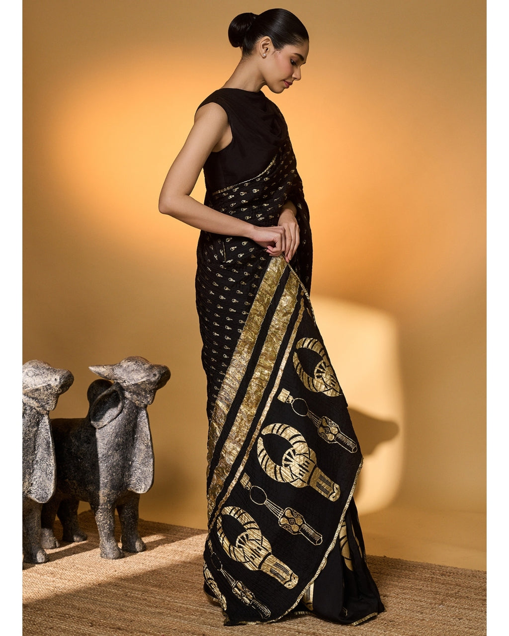 Black Tribal Mask Sari