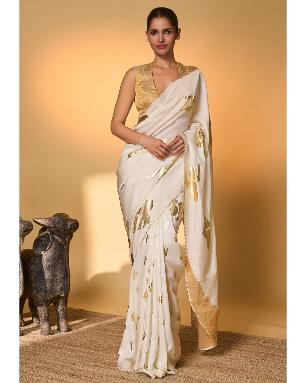 Ivory Ganesh Sari