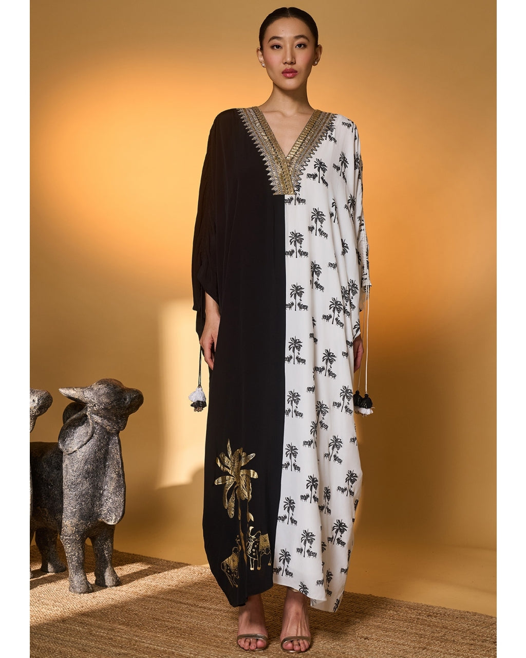 Black & White Tropical Nandi Kaftan
