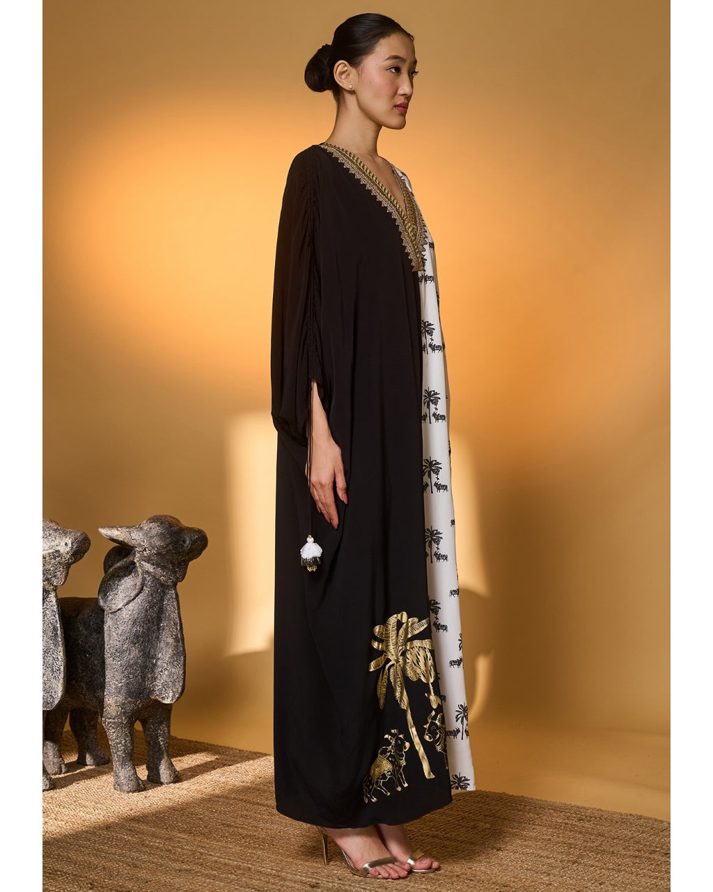 Black & White Tropical Nandi Kaftan