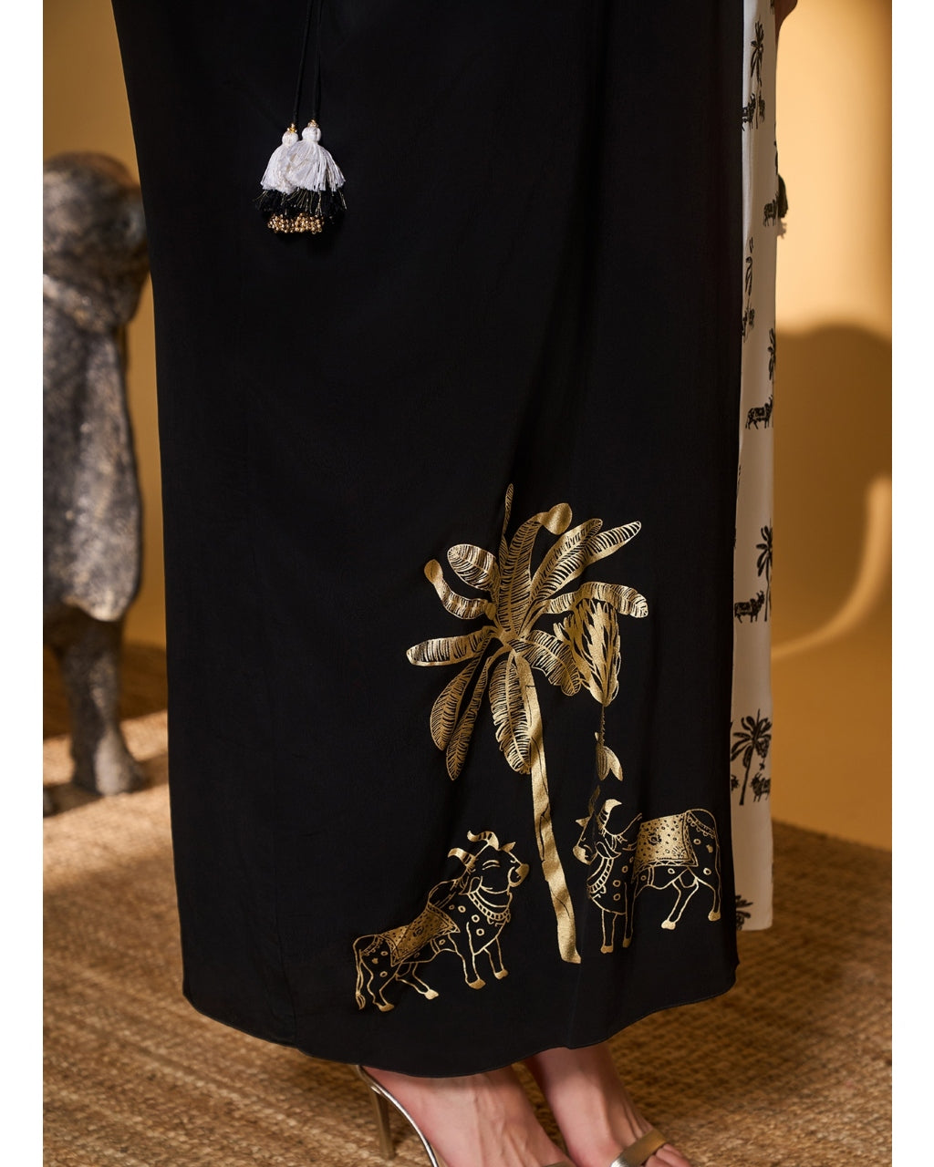 Black & White Tropical Nandi Kaftan