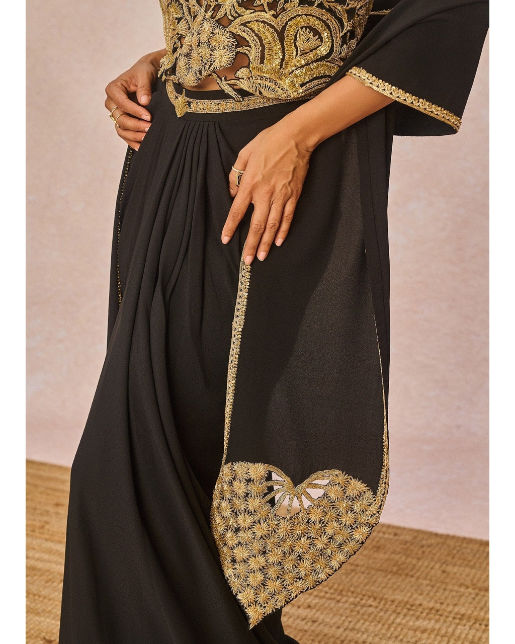 Ajnabi Ehsaas Set