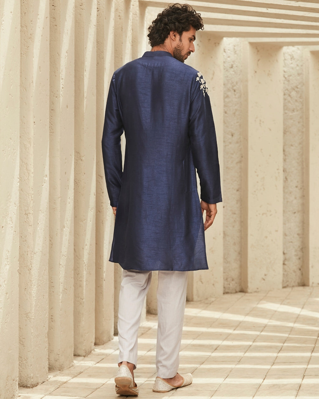 The Heritage Noir Kurta Set