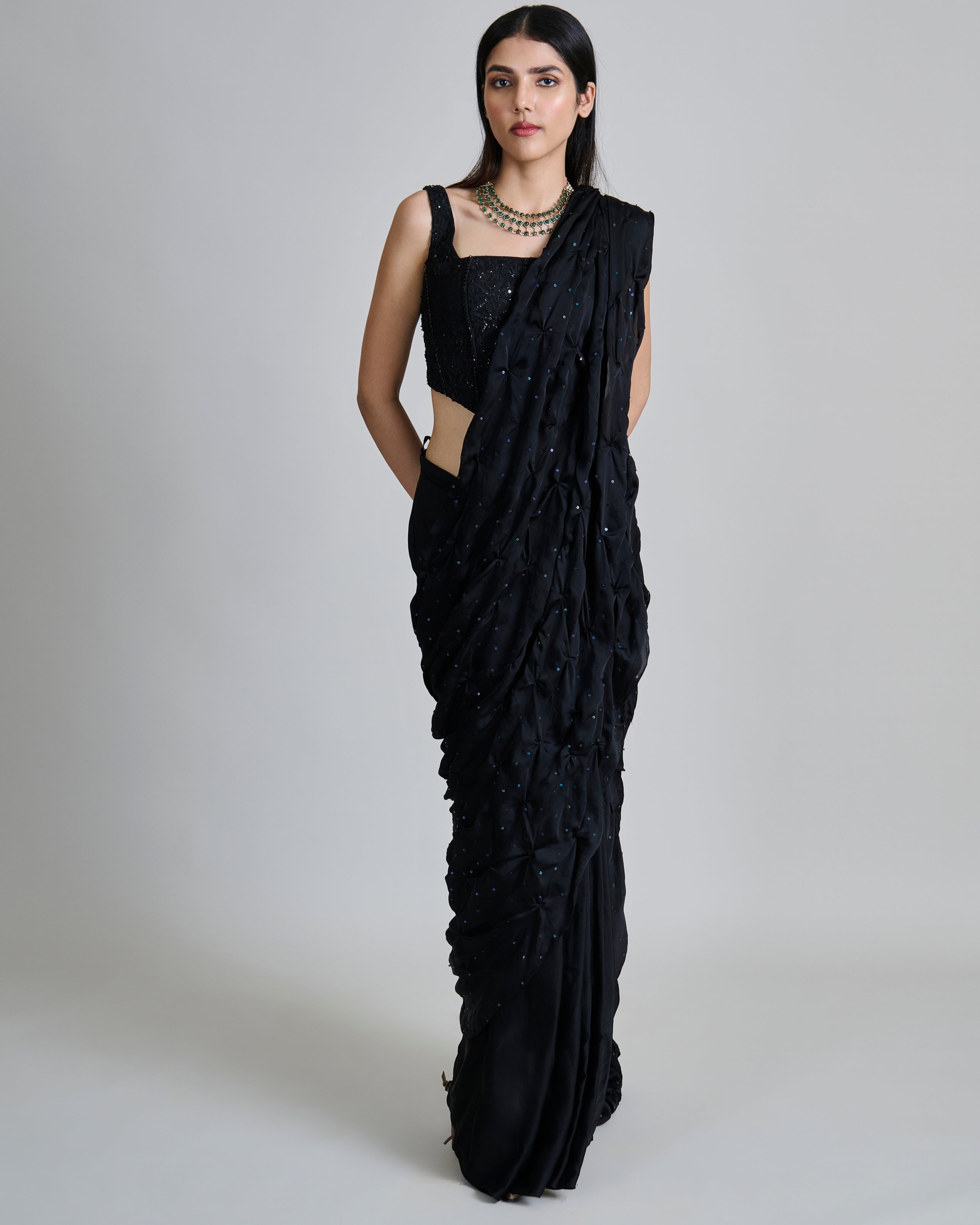 Black Yuki Sari Set