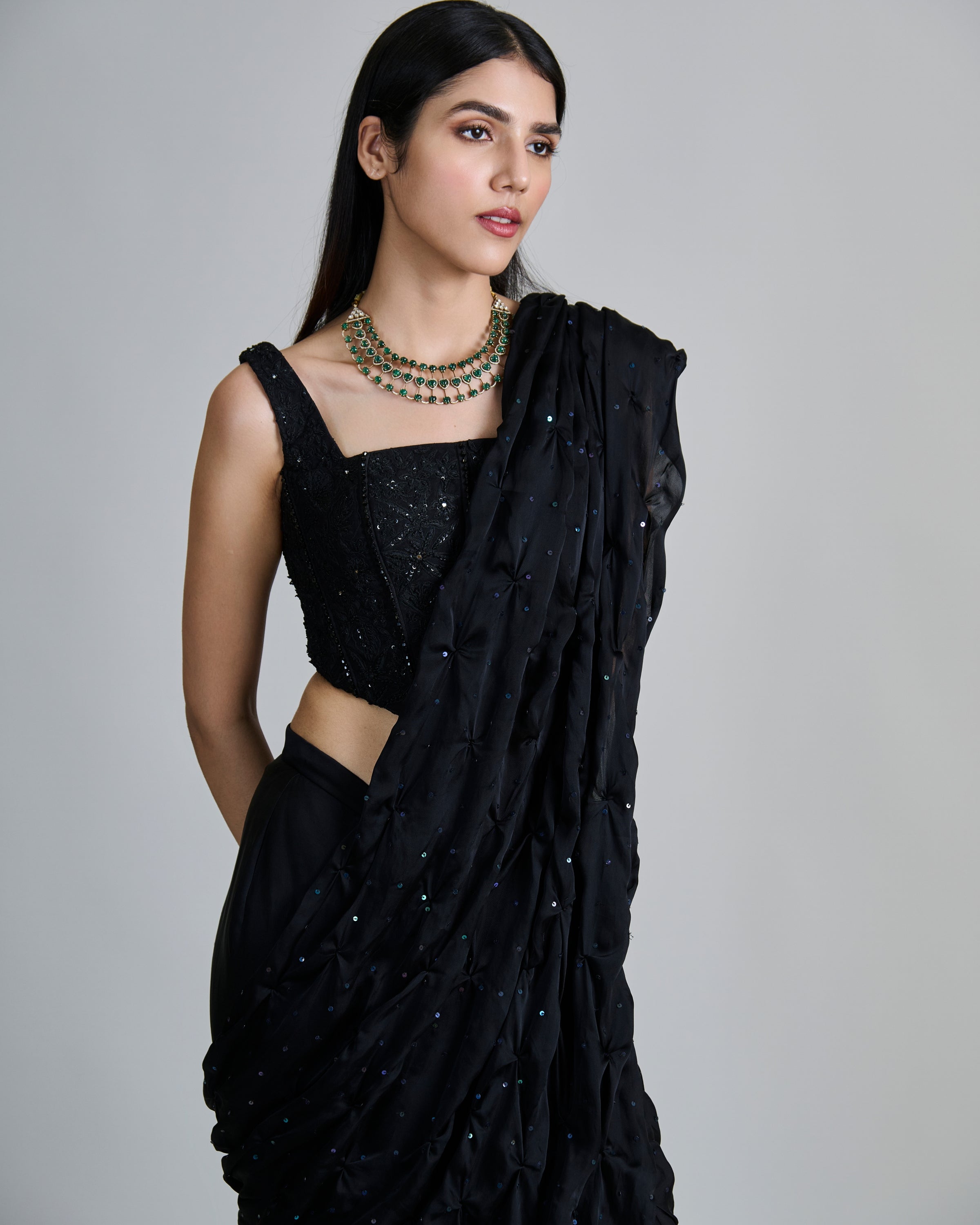 Black Yuki Sari Set